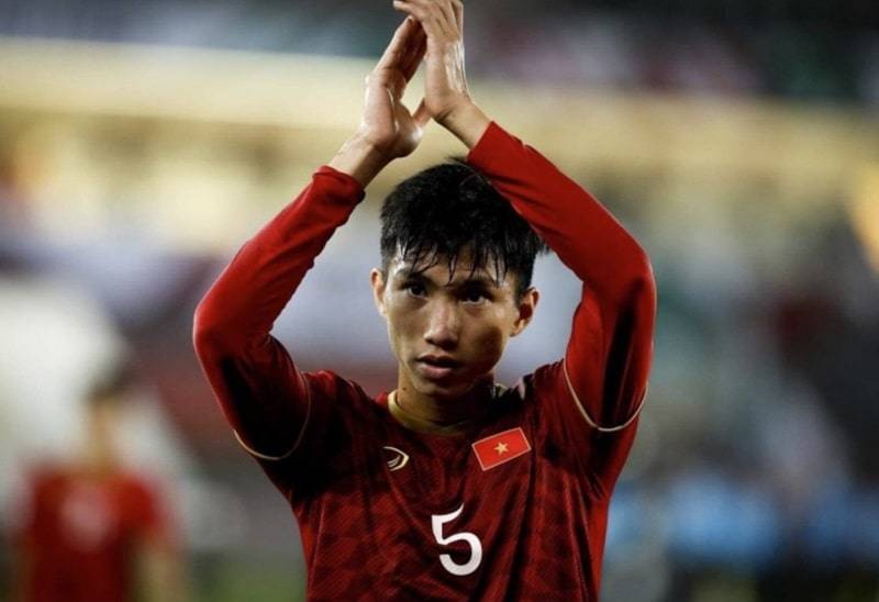 Sự nghiệp thi đấu của Văn Hậu