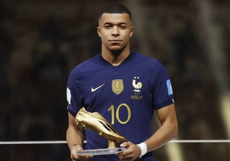 Sự nghiệp bóng đá của cầu thủ Kylian Mbappe